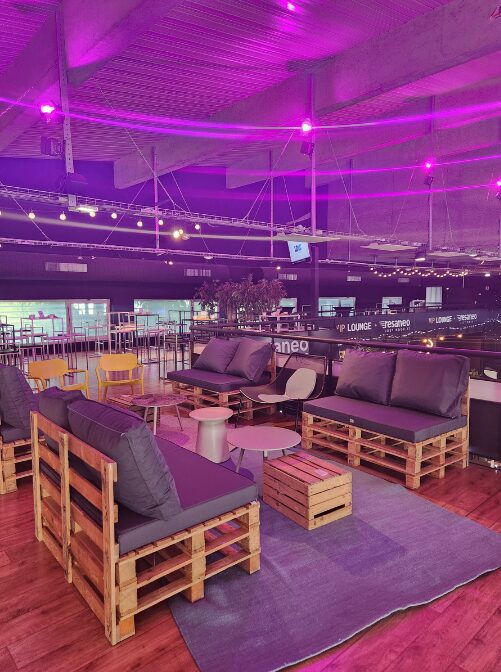 CANAPE-FAUTEUIL-PALETTE-LOCATION-EVENEMENT-LYON-FUNZY-3